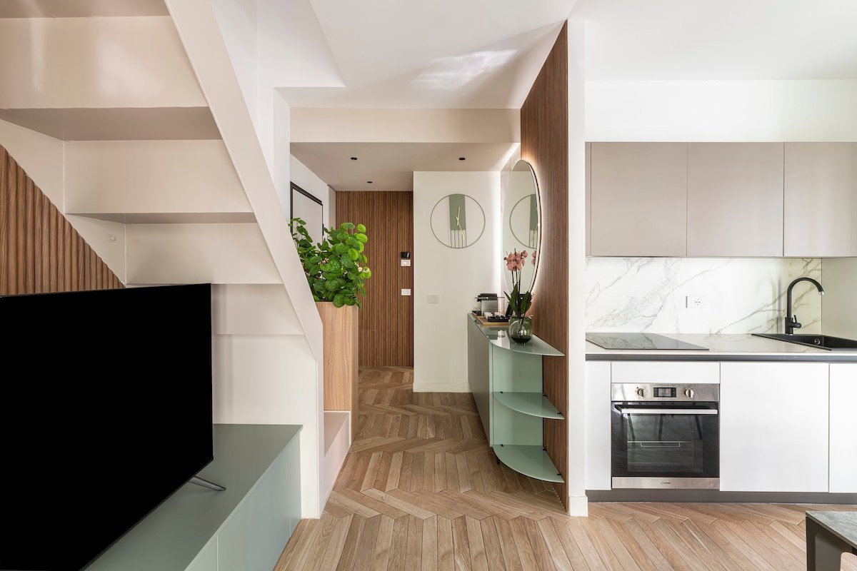 Modigliani Golden House gallery image 3