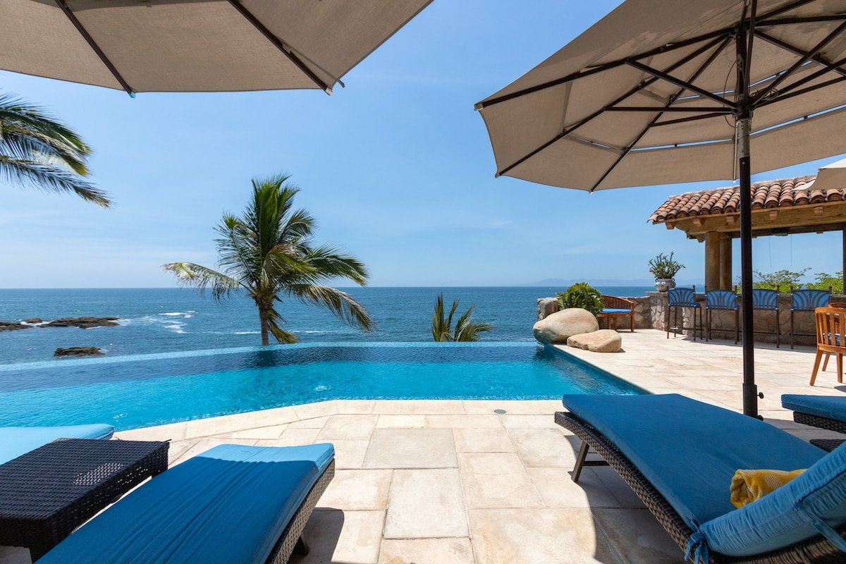 Villa Amapas Estate gallery image 4