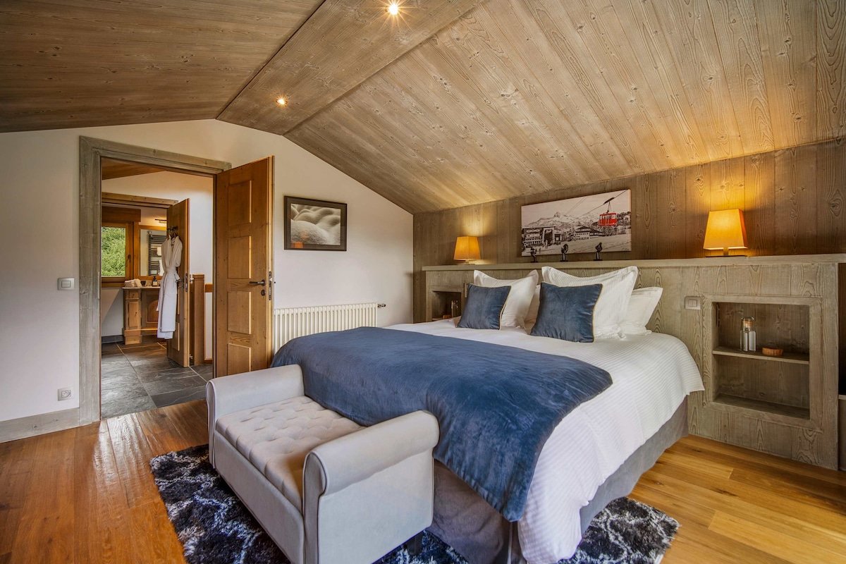 Luxury Chalet with hammam and Cinema in Megève gallery image 4