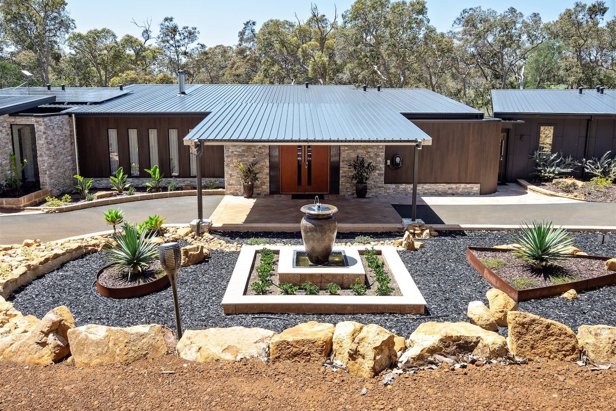 Raffaele’s Estate- luxury accommodation gallery image 2