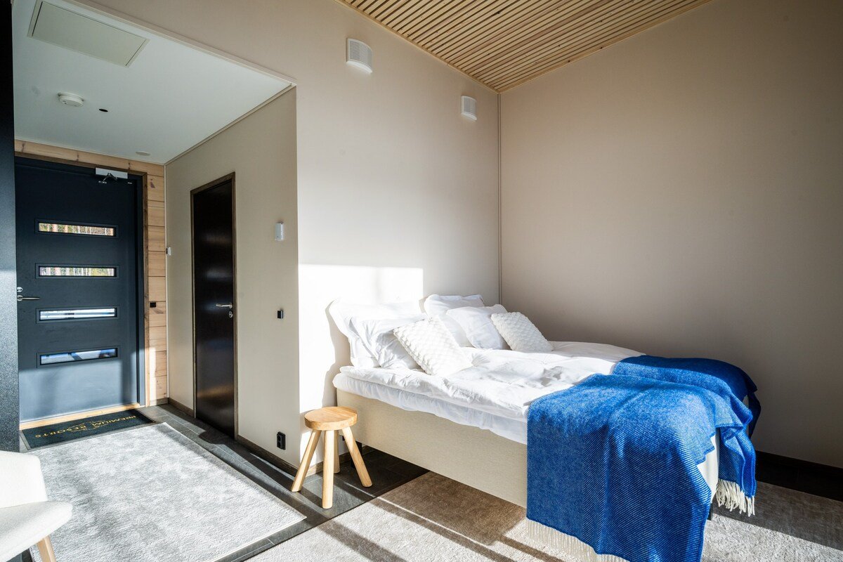 Premium Villa 4Season on a lake gallery image 2