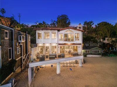 Malibu Beachfront Bliss with Coastline Views