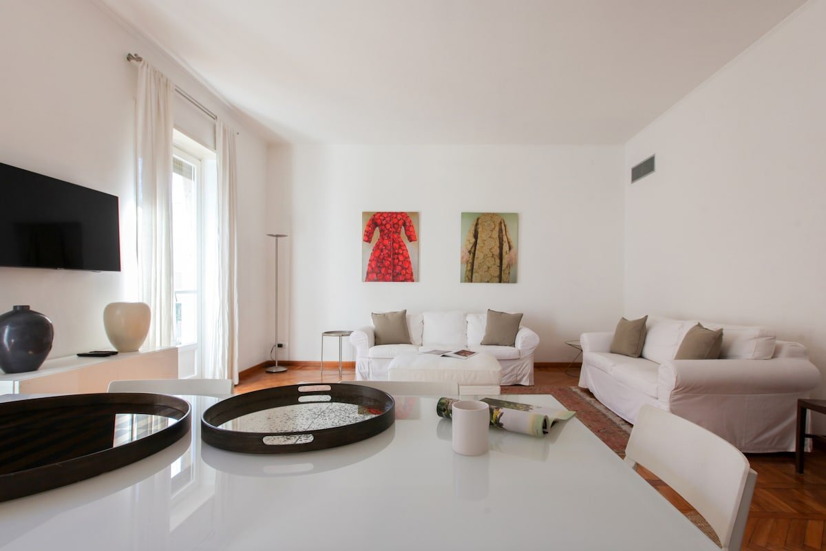Bocconi Navigli Boutique 3BR I Hacca Collection gallery image 2