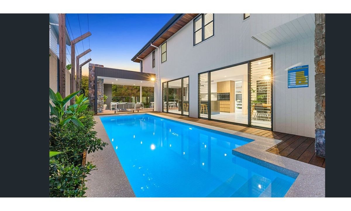 Barefoot Beachfront @ She Oak- Beachfront home