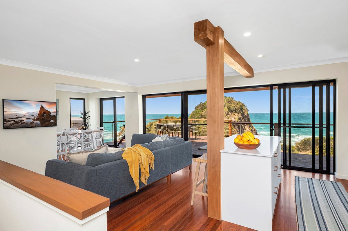 Panorama – Absolute Beachfront – Scotts Head gallery image 3