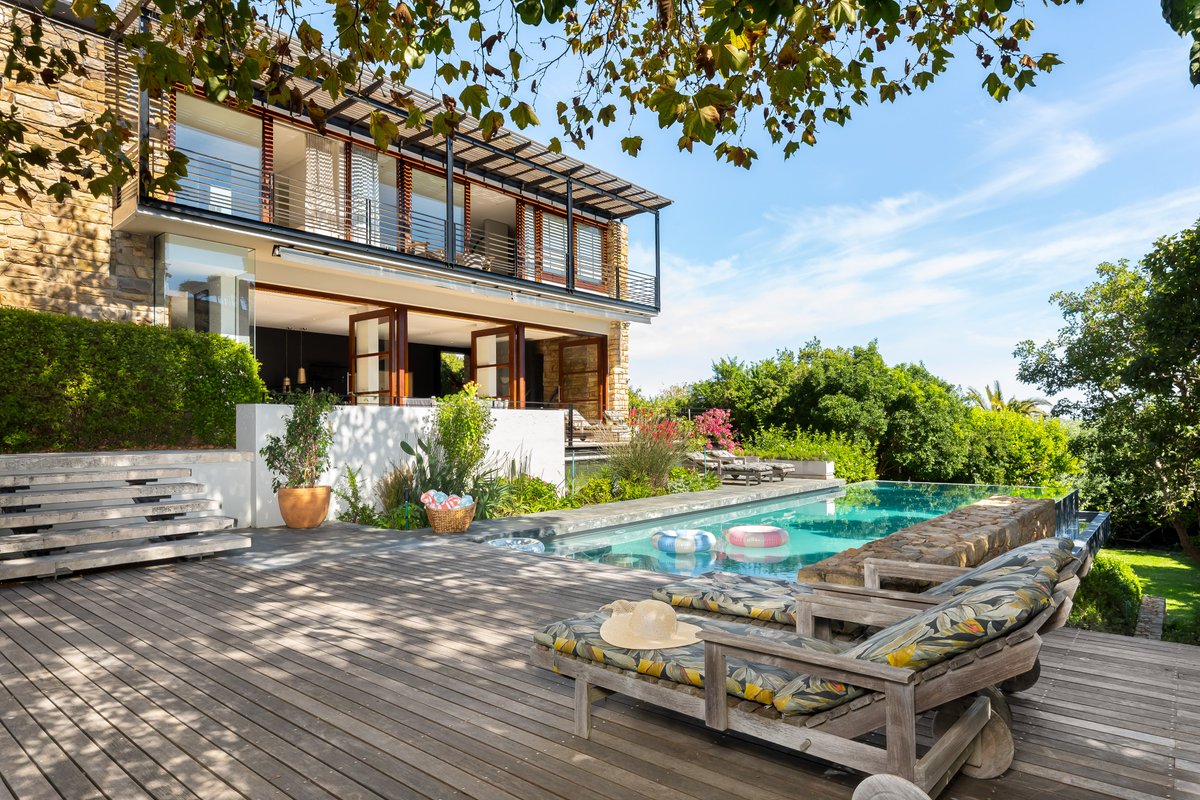 Villa Le Thallo – Sea. Sky. Secluded.