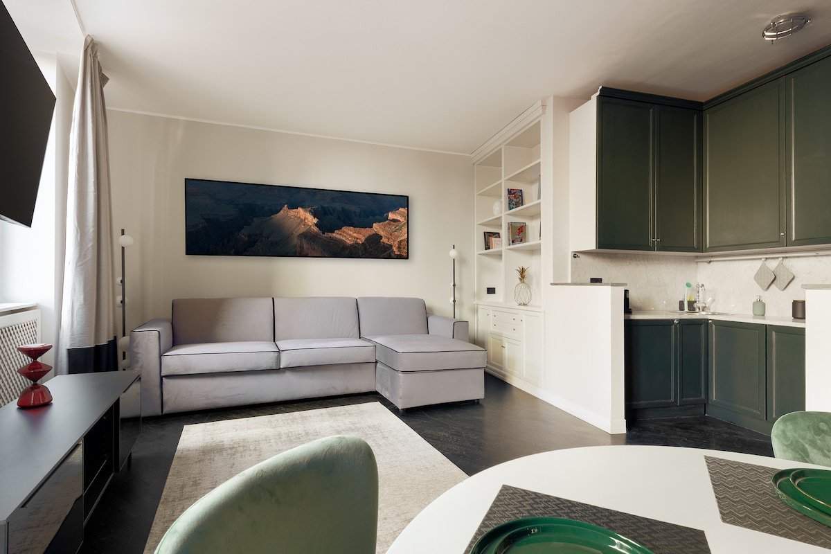 HL luxury apartment – 4 min from the duomo gallery image 5