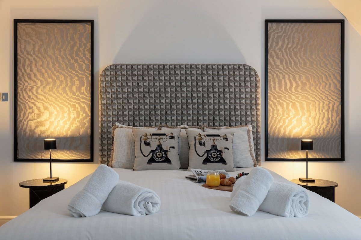 Rare 4bed Townhouse with Parking gallery image 5