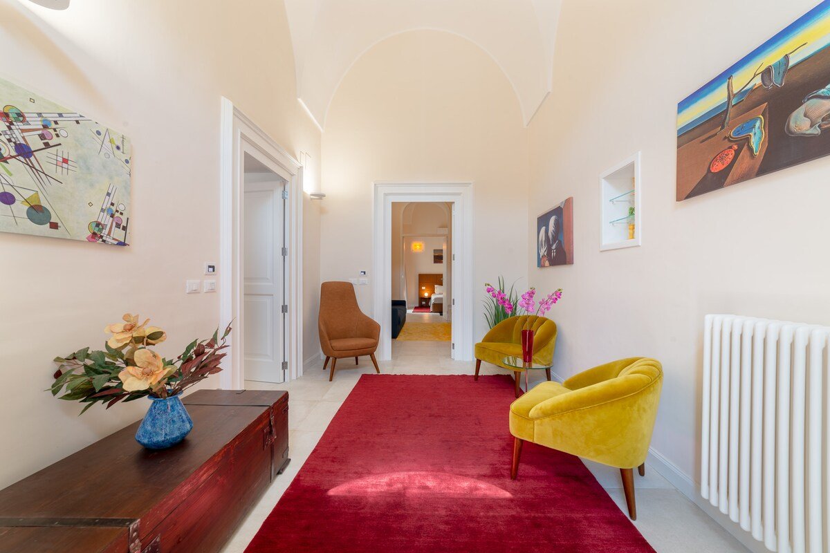 Y ARCILLOS LUXURY ROOMS gallery image 3