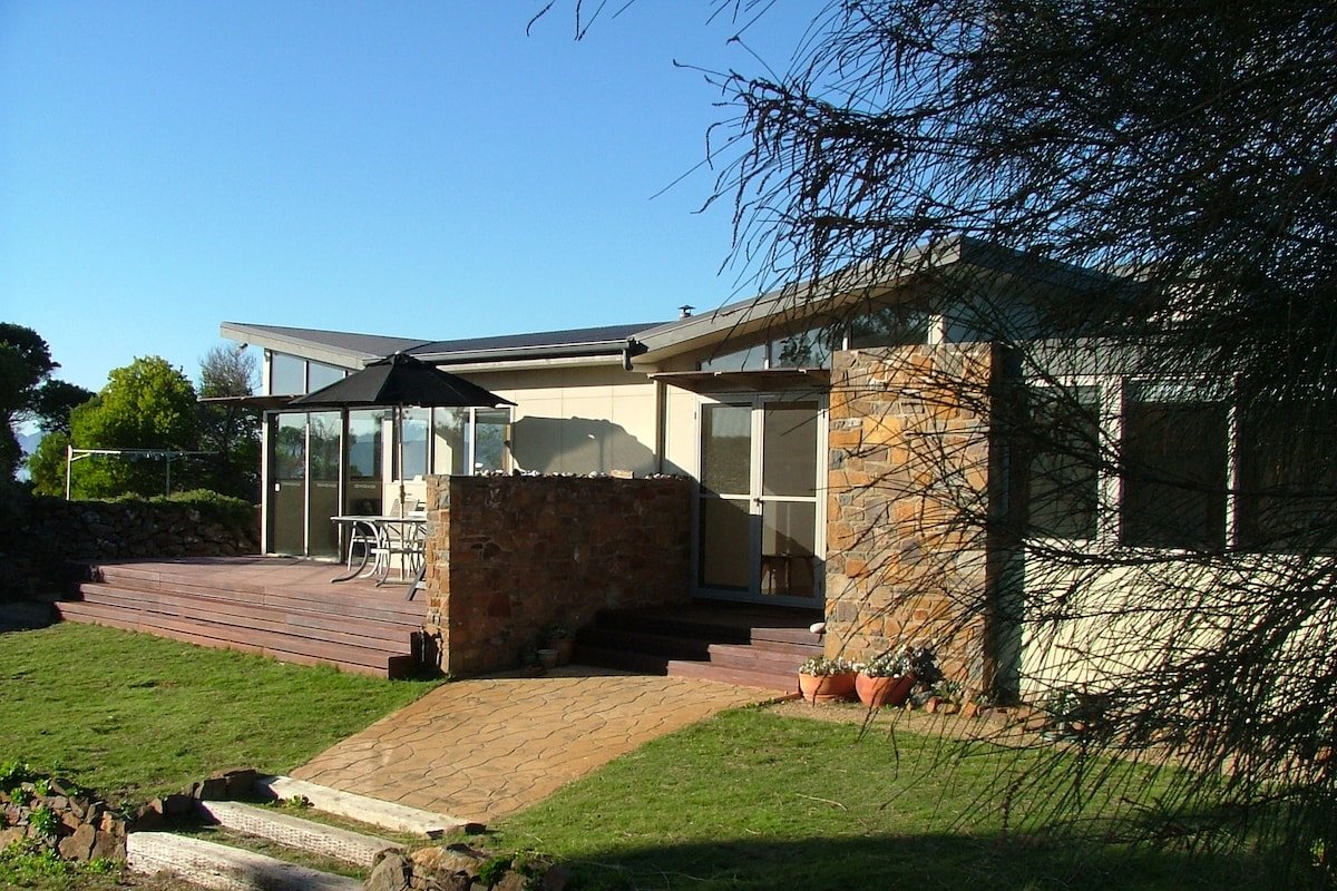 The Pines Retreat, Dolphin Sands, Australia gallery image 5