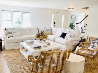 Spacious Family Home – Close to Beaches & Newport!