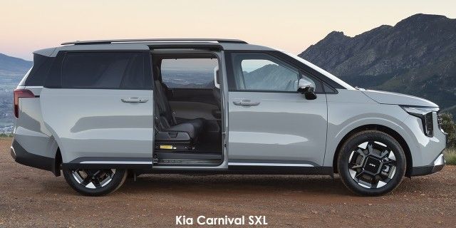 CARNIVAL 2.2 CRDi  SXL A/T (8 SEAT) gallery image 4