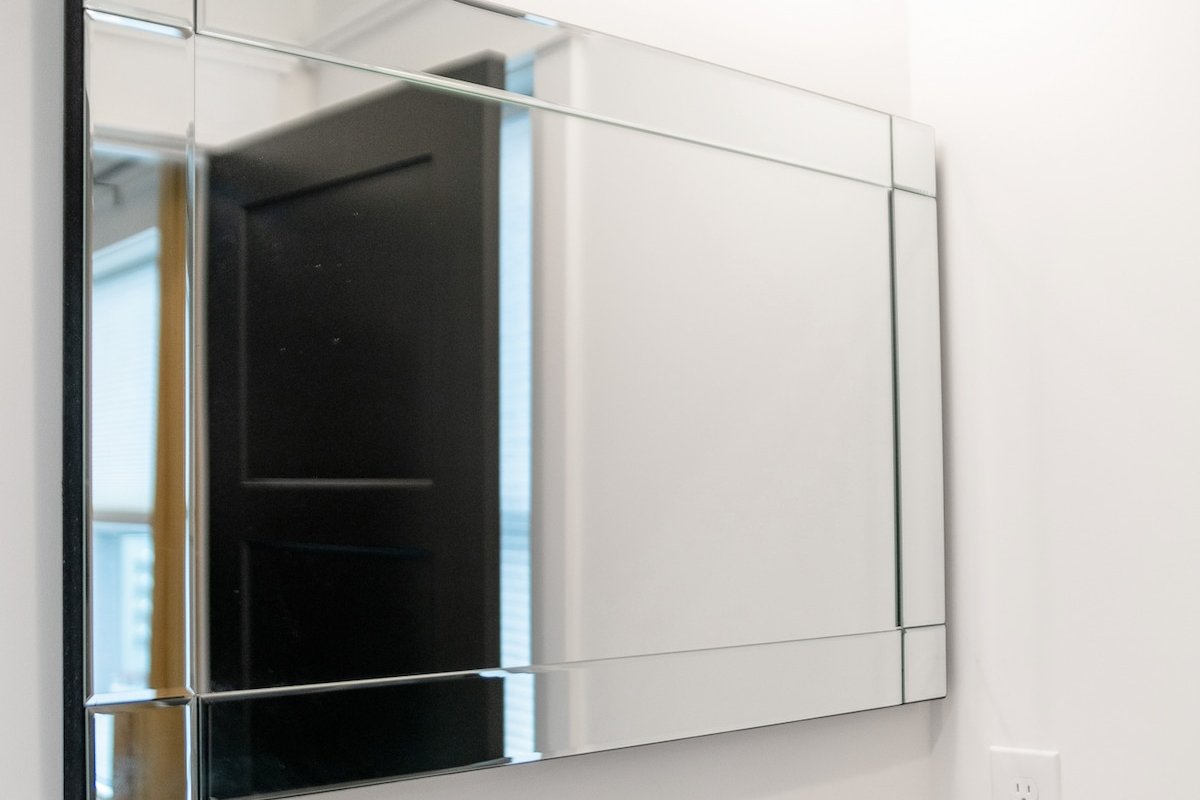 City Hideaway with Stunning Rooftop Escape #4 gallery image 3