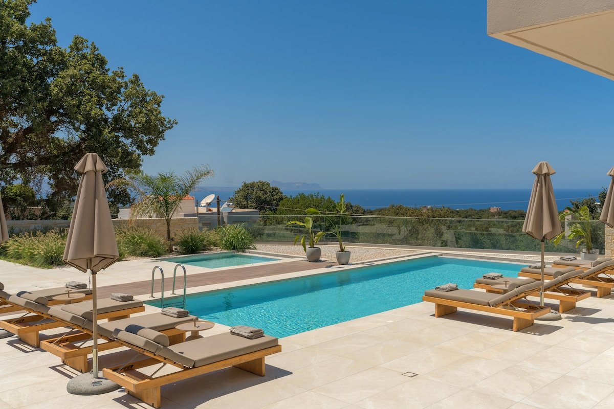 Georgia Villa – With Private Pool gallery image 2