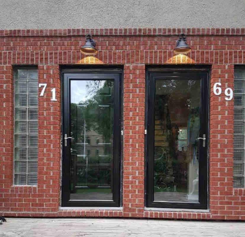 Ask me how to book the full Property (14 guests)! gallery image 3