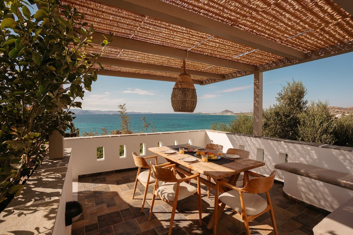 Villa ‘Yellow’ inviting to discover privpool 8 pax gallery image 3