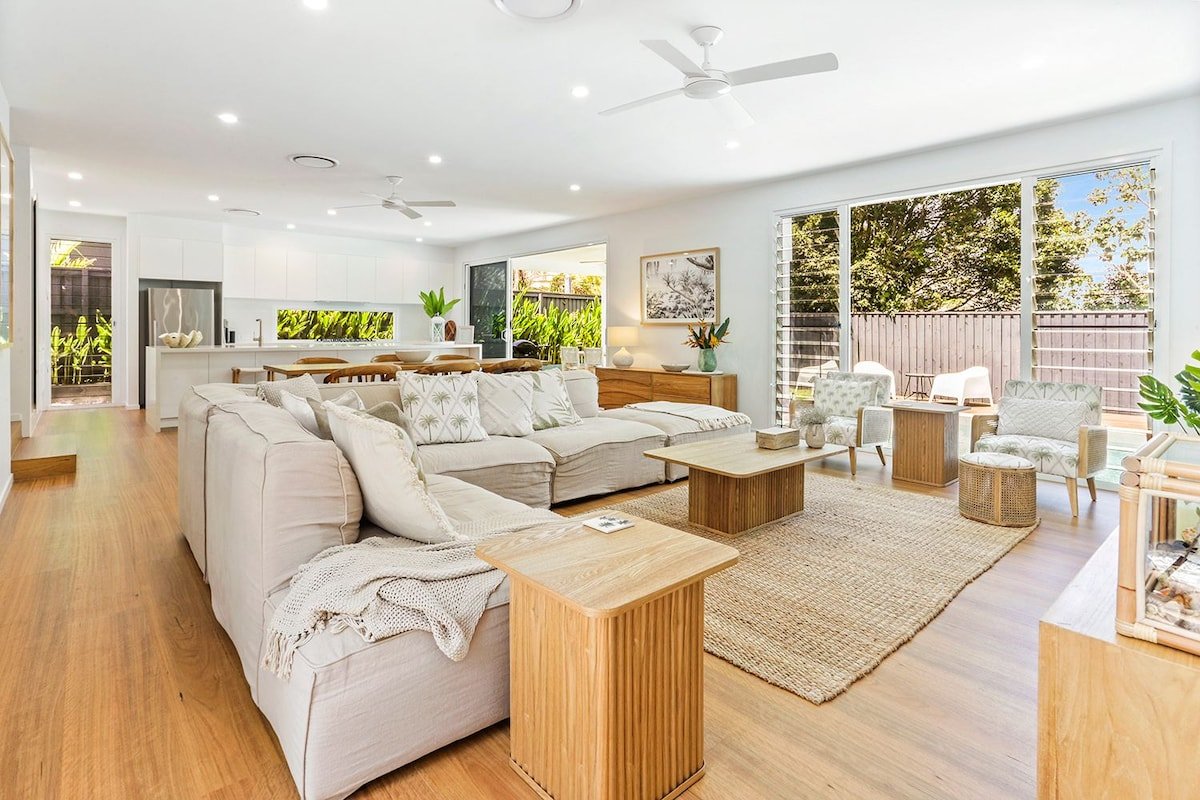 Paradise on Pacific ~ Luxurious Noosa Beach House gallery image 5