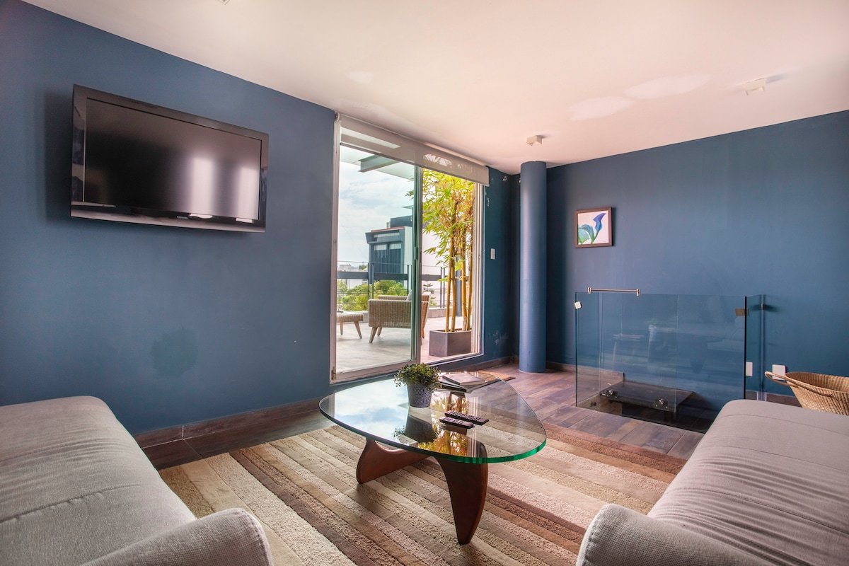 Condesa | Amazing Pent House | Private Rooftop gallery image 3