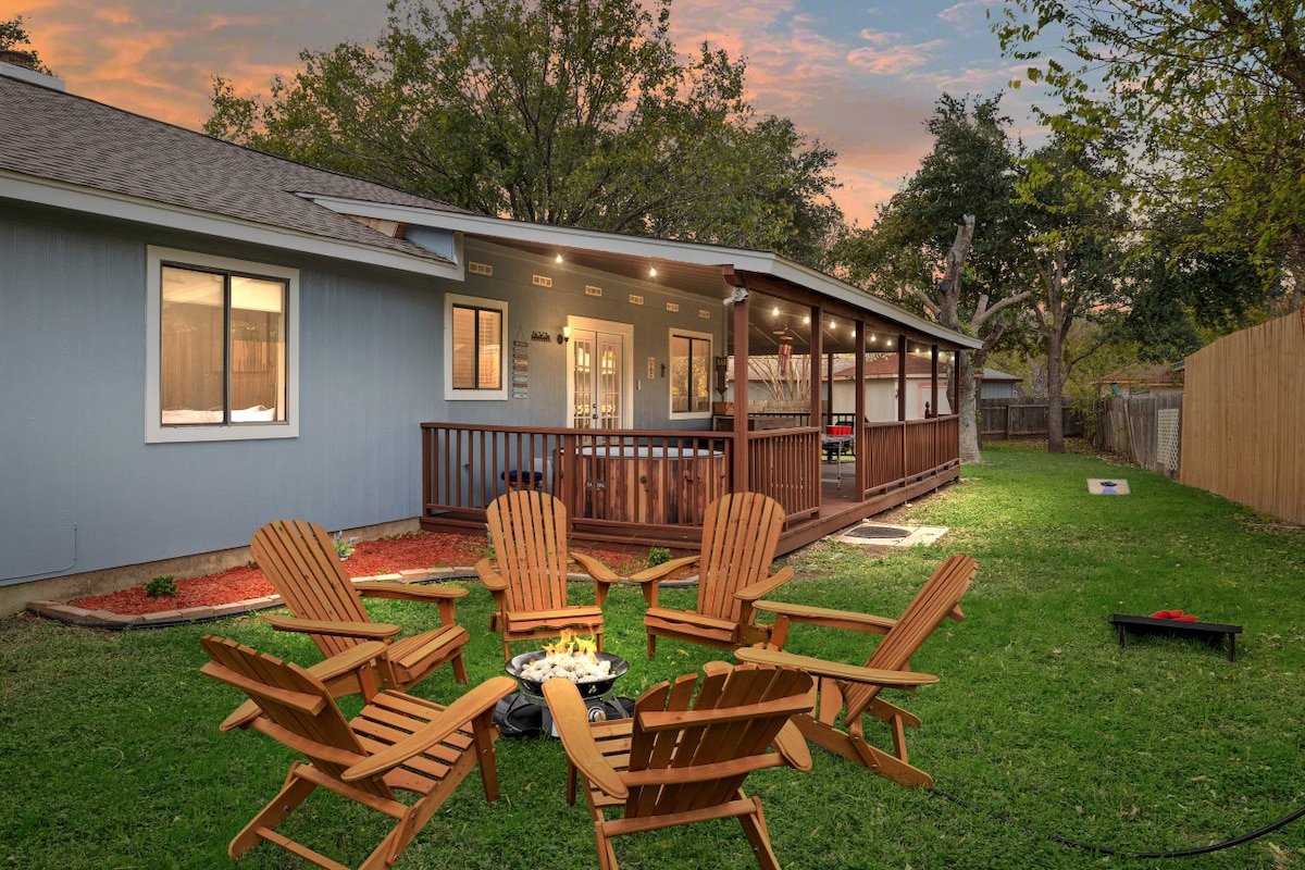 5BR/Game Room/Hot Tub/Big Yard/Sleeps 16/15 min DT gallery image 4