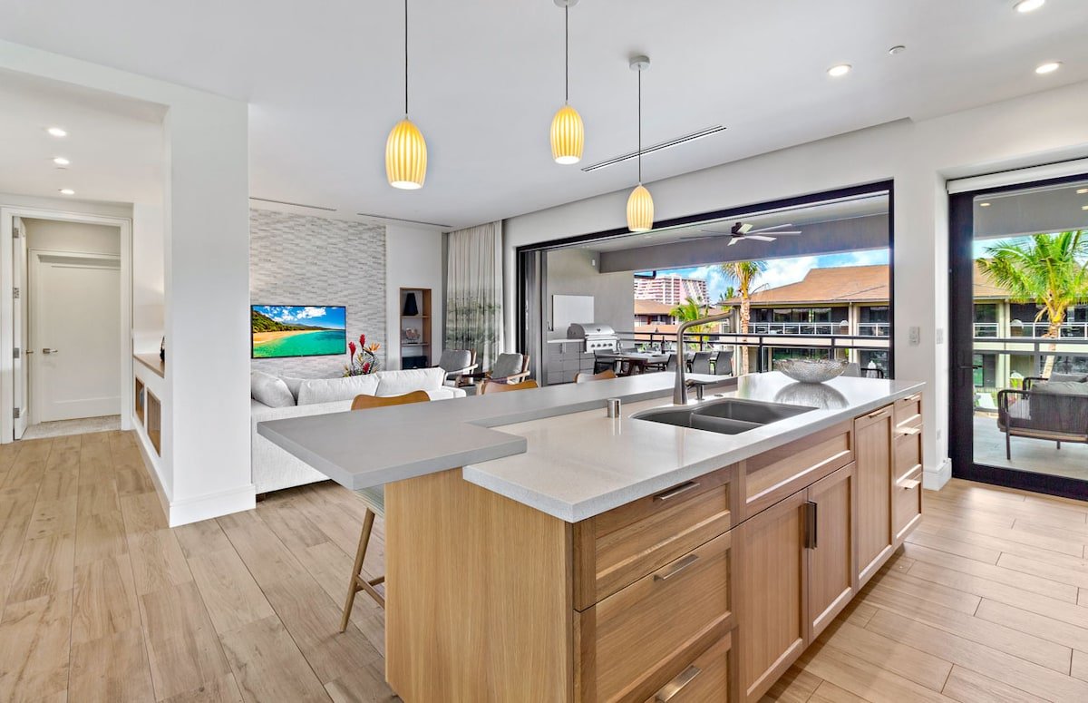 Maui Resort Rentals: Luana Garden Villas 2D gallery image 2