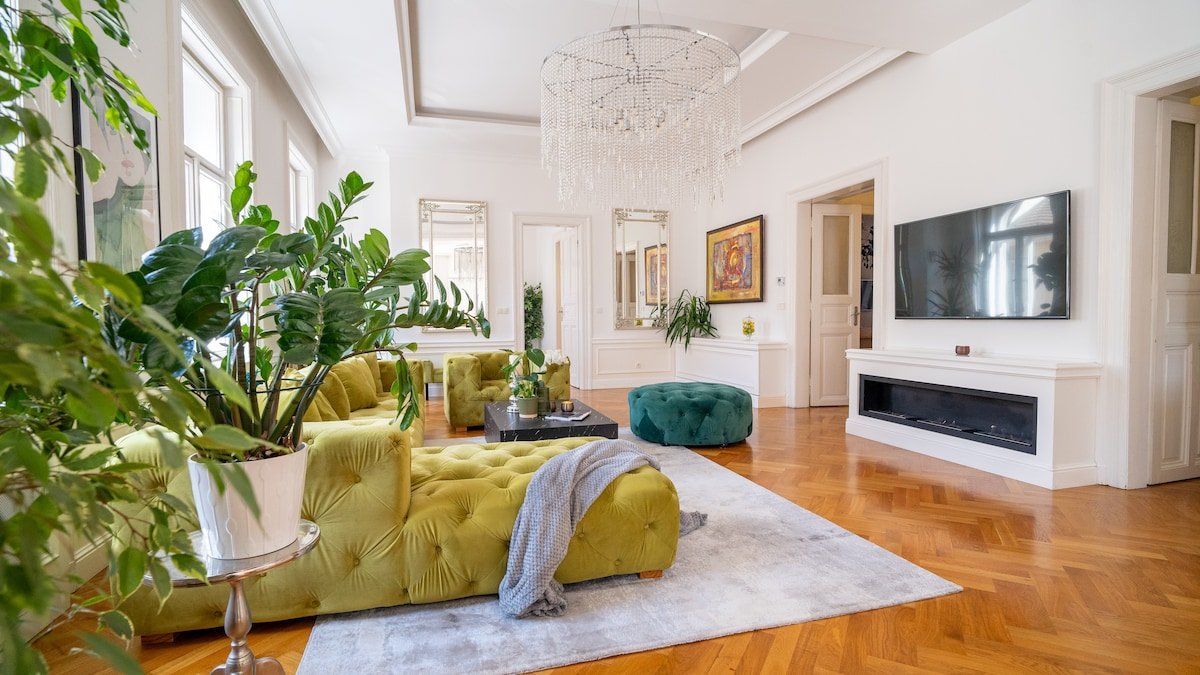 5 STAR LUXURY quiet apartment in the city center gallery image 4