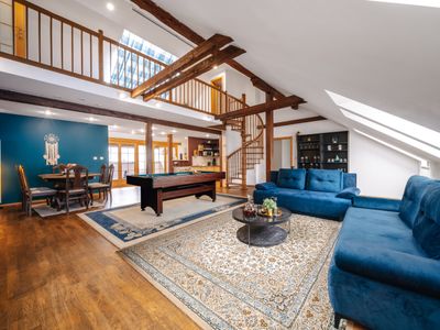 5BD Duplex with Billiard &Cinema central