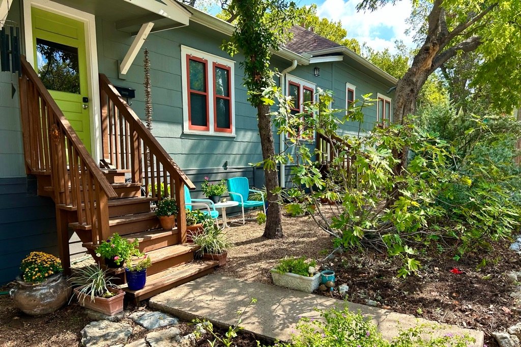 Art House in Heart of SoCo