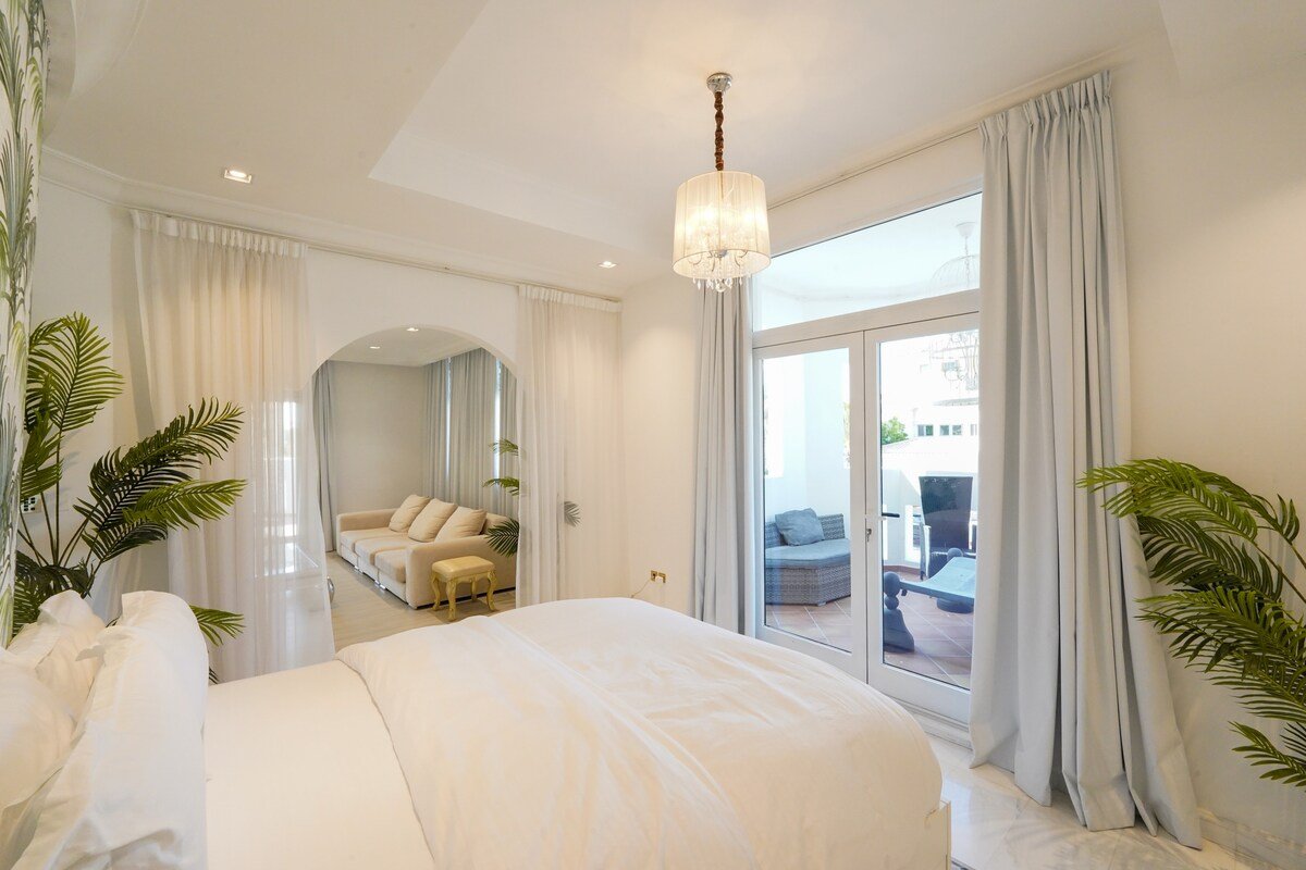 DREAM VILA•8000 SQFT•Palm Jumeriah•Pool•Sauna•LUXE gallery image 3