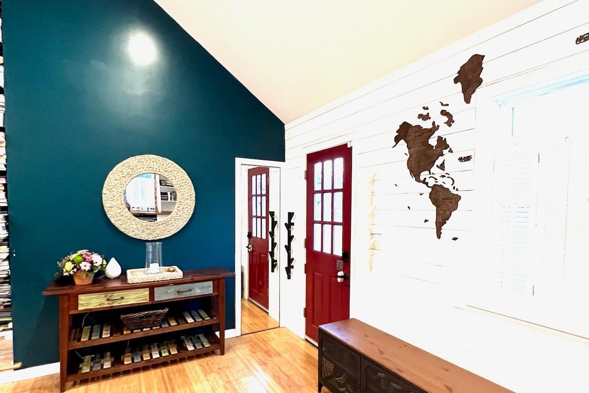 Entire Home w/Backyard & Hot Tub, Close to Beaches gallery image 3