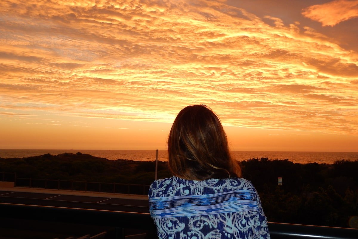 Mullaloo Beach Front, heat pool sauna ocean views gallery image 3