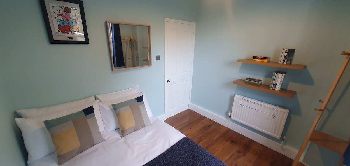 Charming Shoreditch flat gallery image 4