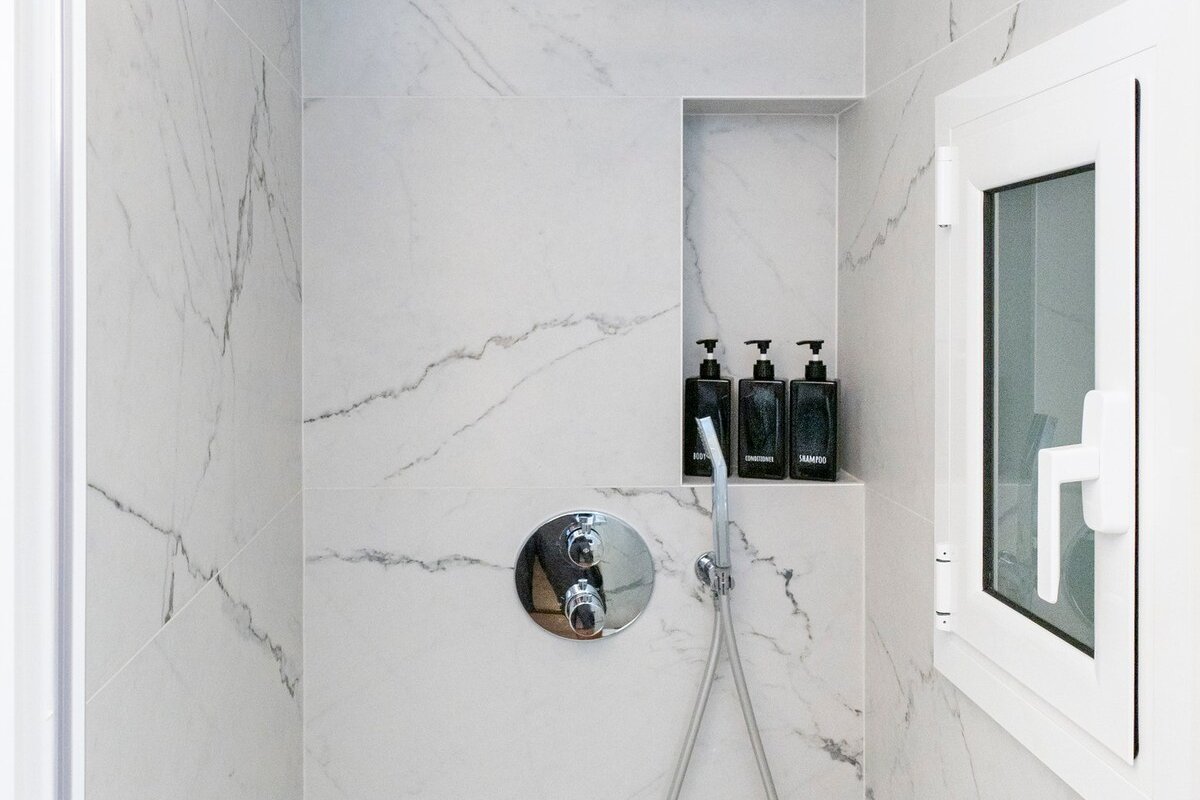 Little Chic Gem,Best Borne Spot! gallery image 4