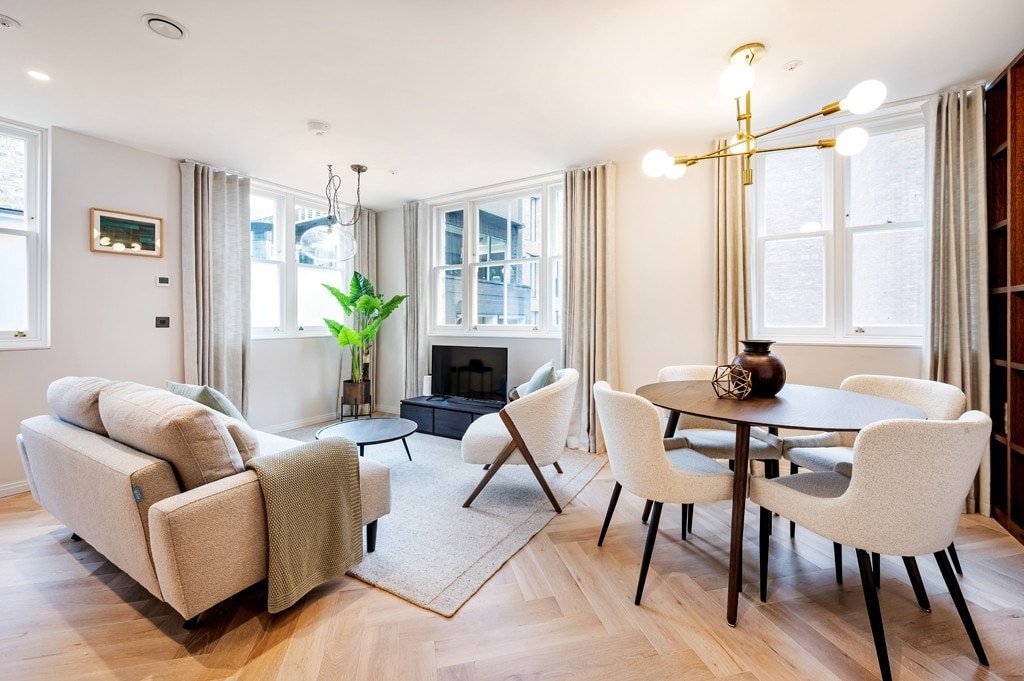 Two Bed Duplex in Covent Garden gallery image 2