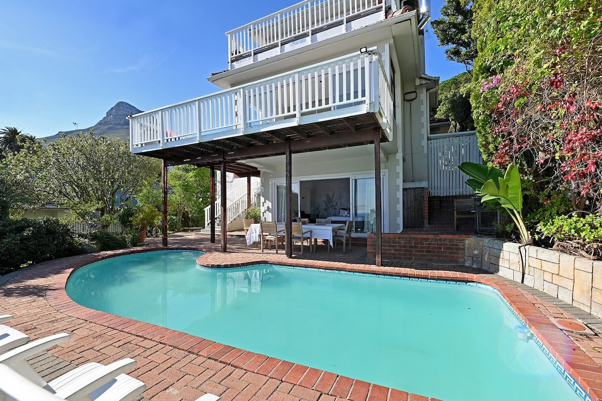 Perfect Location Walk To Beach and Sea Views gallery image 3