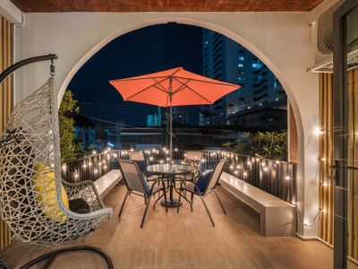 Modern Stay in Ekkamai &ThongLor +Airport Transfer