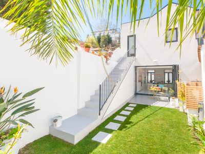 Amazing View & Patio ‒ Redesigned Historical House