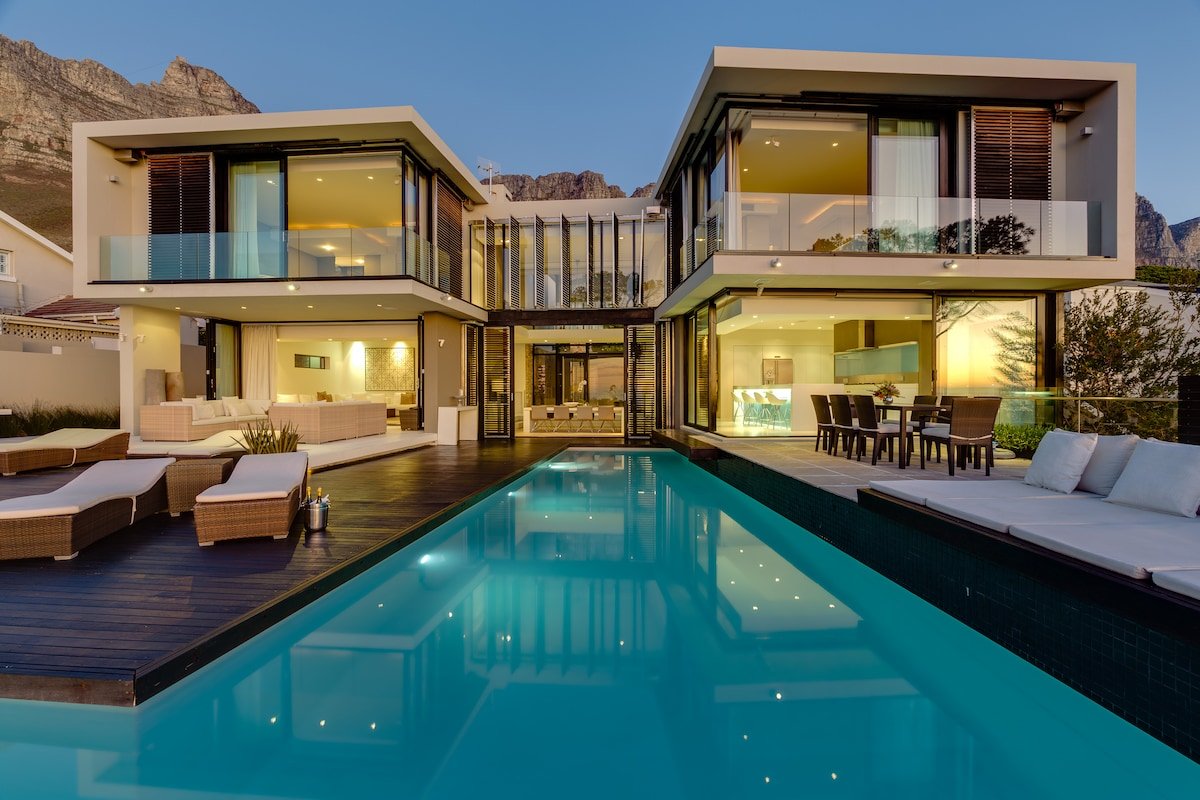 Serenity 18 Ronald Road Camps Bay (Views & Solar)