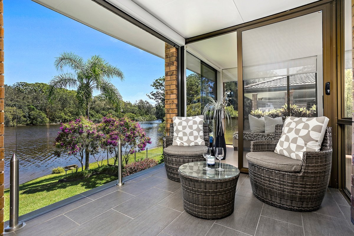 Bonville on Bonville – Sawtell Waterfront Luxury gallery image 2