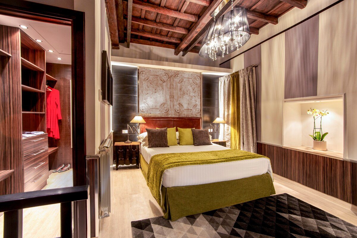 Roman Forum Townhouse gallery image 4