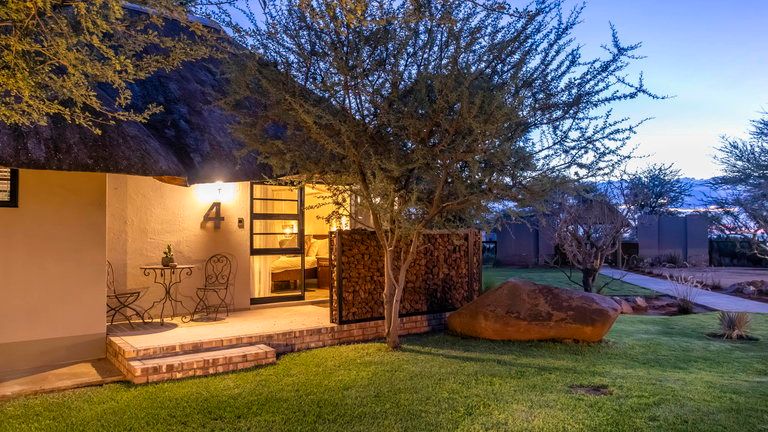 Avenir Safari Group Classic Garden Chalet