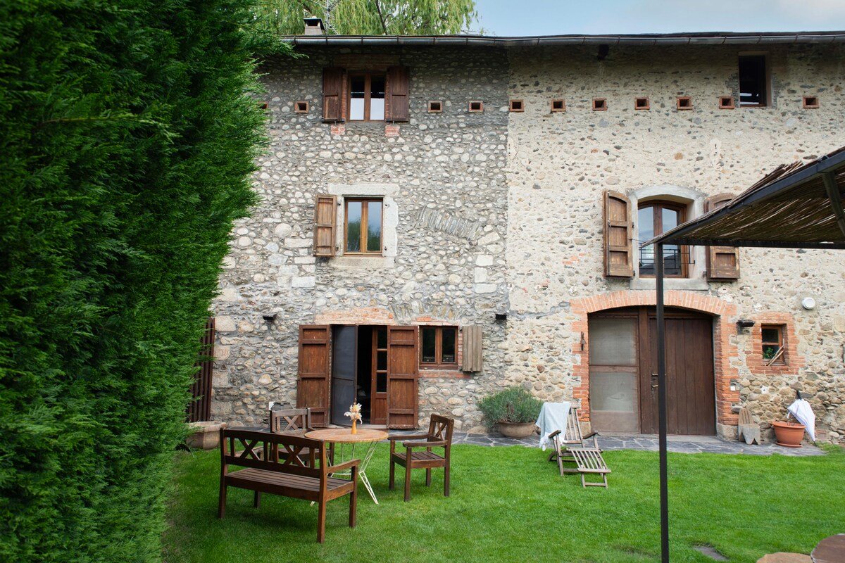 Villa in Mas Sant Marc. Breakfast included. gallery image 3