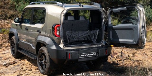 TOYOTA L/CRUISER FJ 2.7 VX A/T - 23 