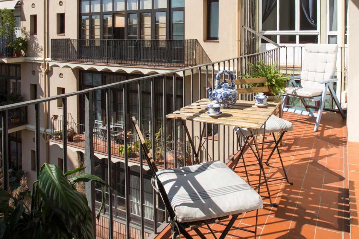 Landscape Cozy and bright apartment gallery image 5