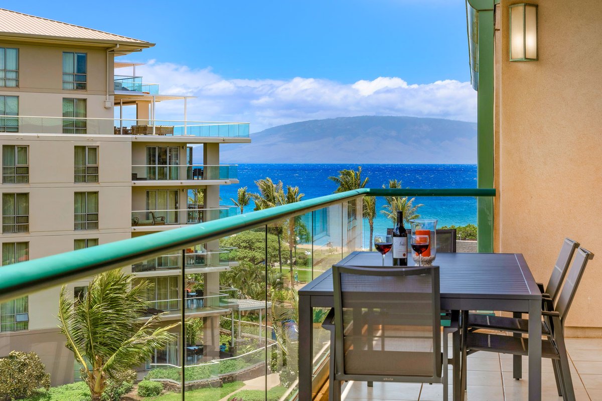 Maui Resort Rentals: Honua Kai Konea 504