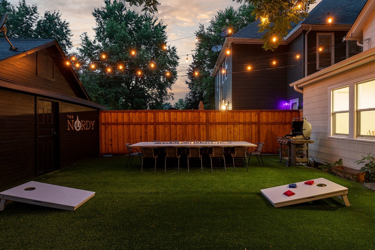 Arcade Room | 5 Min To Downtown | Putting Green gallery image 5