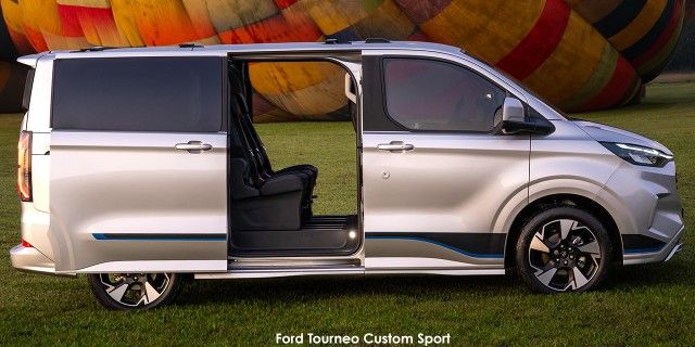 FORD TOURNEO CUSTOM 2.0D TITANIUM X A/T - 46 