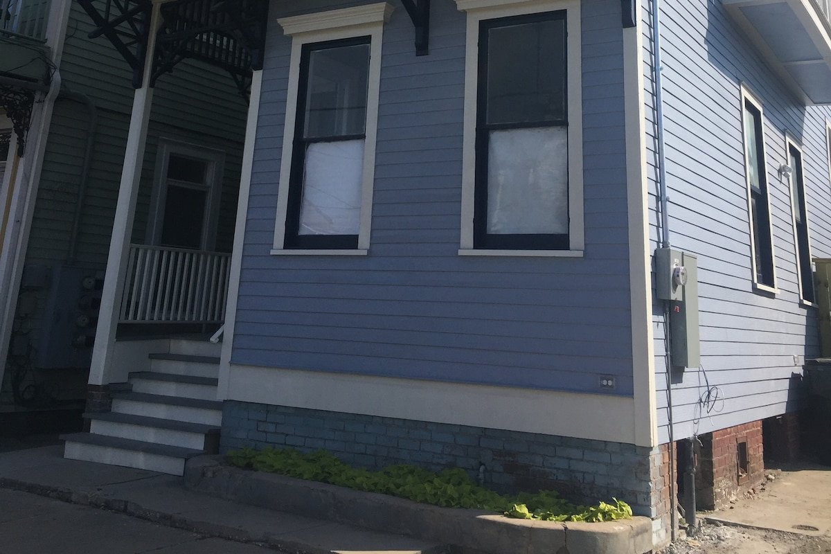 Luxurious Historical Beauty in Ideal Location 2124 gallery image 3