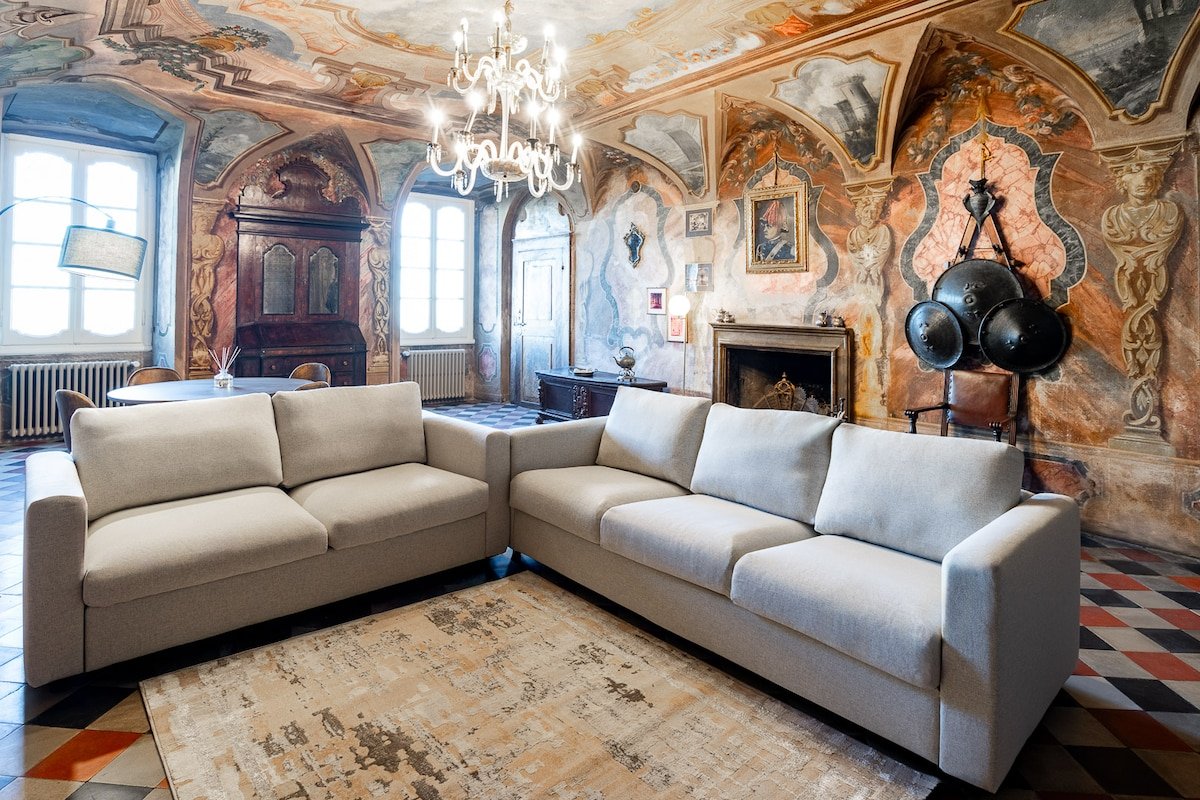 Dimora Storica in Palazzo Terzi gallery image 3