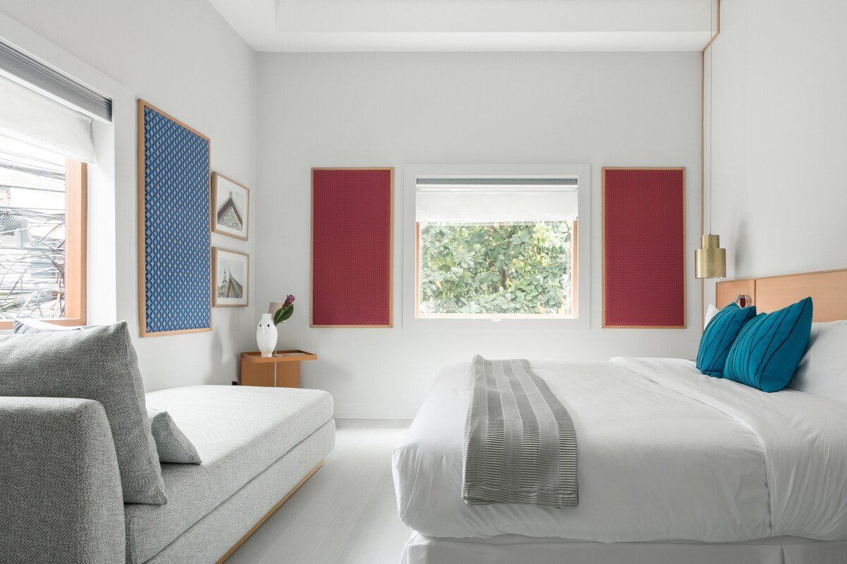 Designer’s House on Coolest Road in Chinatown gallery image 3