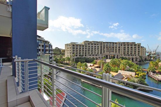 Photo 3 of Kylemore 409 accommodation in V&A Waterfront, Cape Town with 2 bedrooms and 2 bathrooms